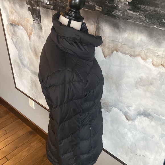 Athleta Puffer Coat - Picture 8 of 16